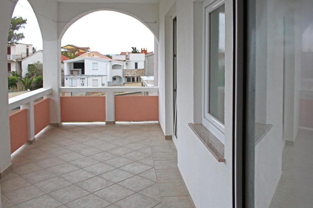 Apartments Beba Vir Quarto foto